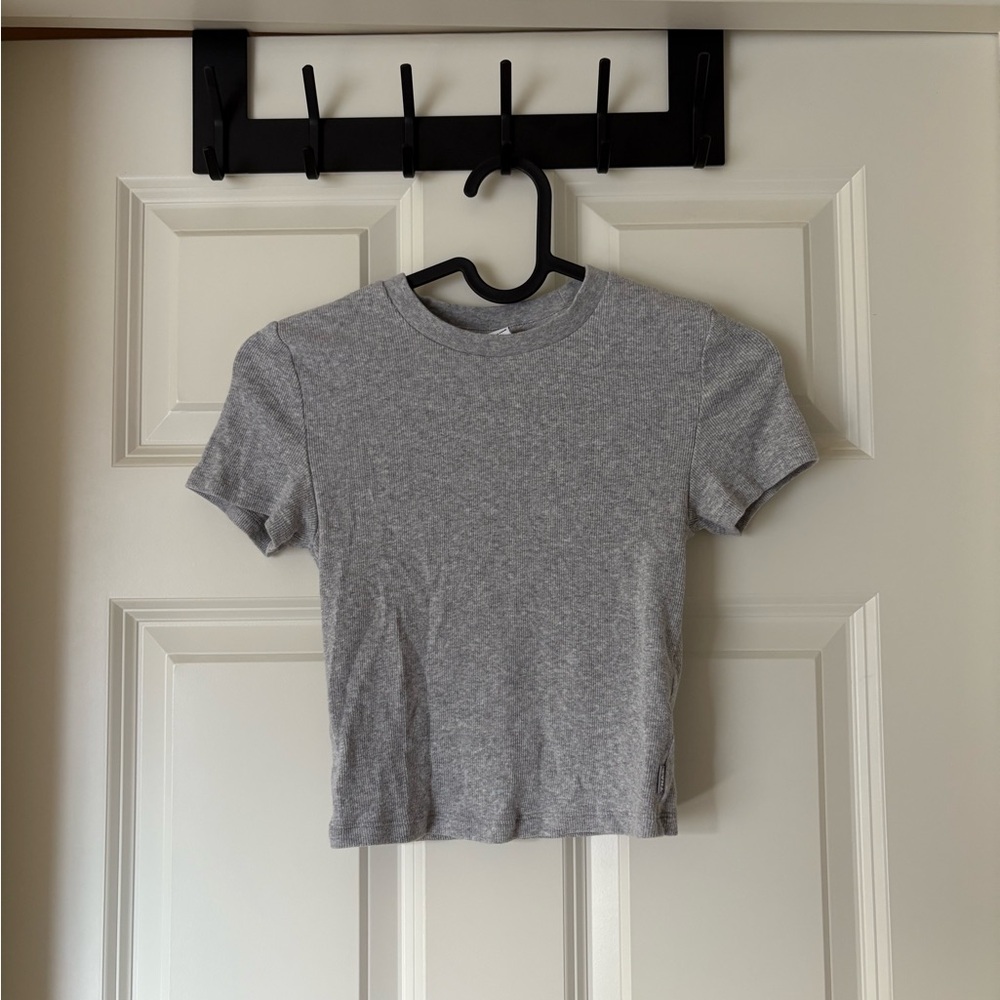 TNA Gray Cropped T-Shirt, Baby Tee